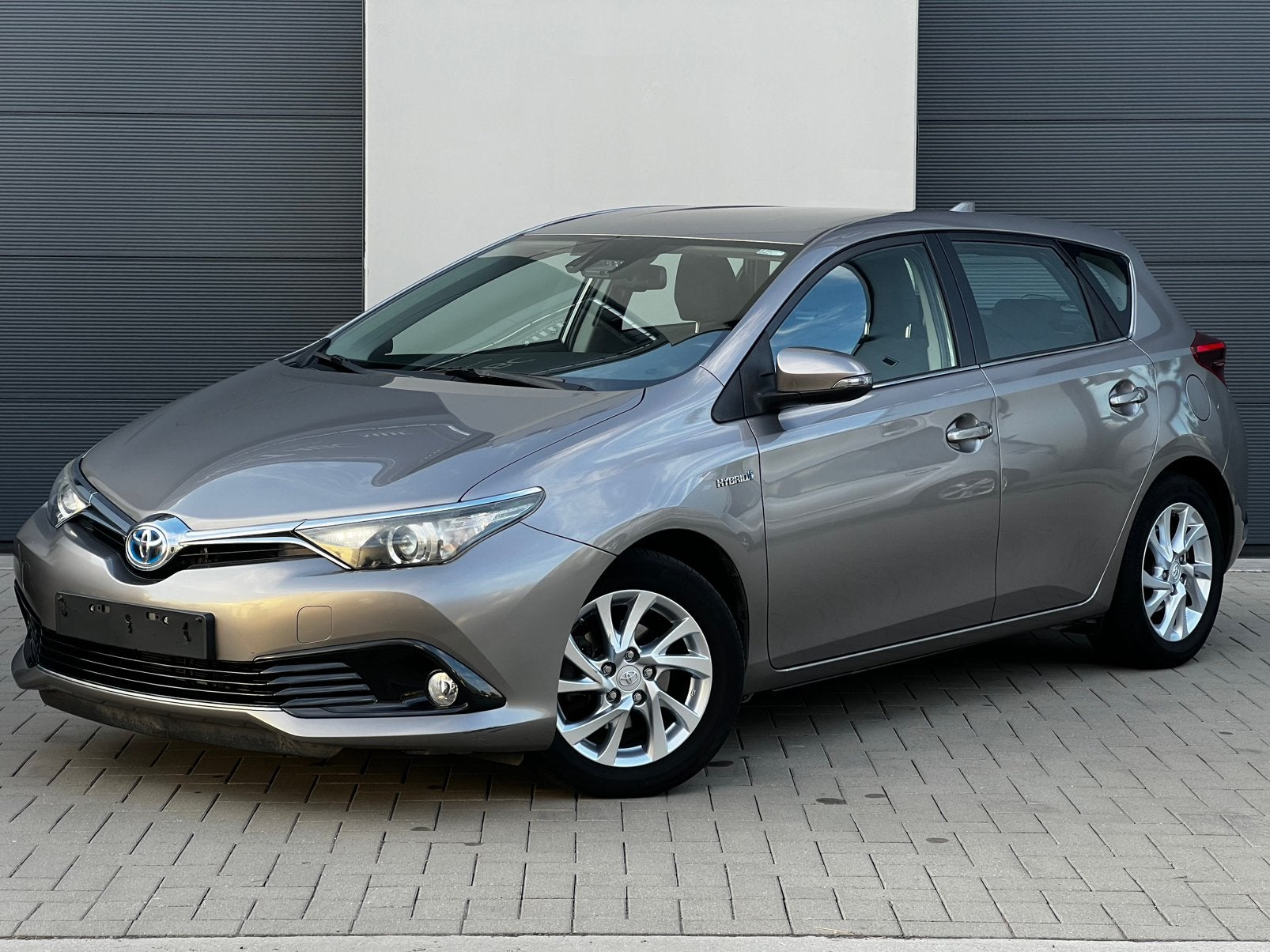 Toyota auris hybride // 51.701 km / 1ste eigenaar / garantie, Autos, Achat, Euro 6, Entreprise, Carnet d'entretien
