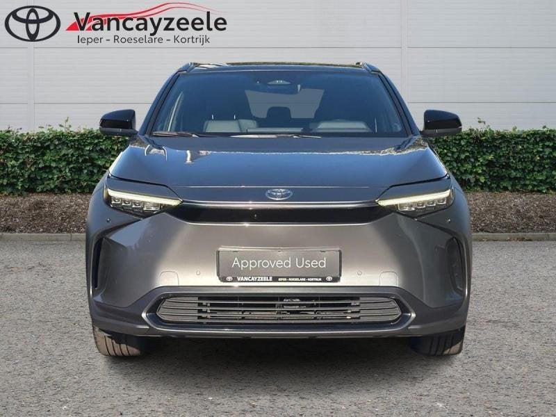 Toyota bZ4X Style+Stylepack+360cam+gps+sens V+A, Autos, Toyota, Argent ou Gris, Achat, Euro 6, Noir