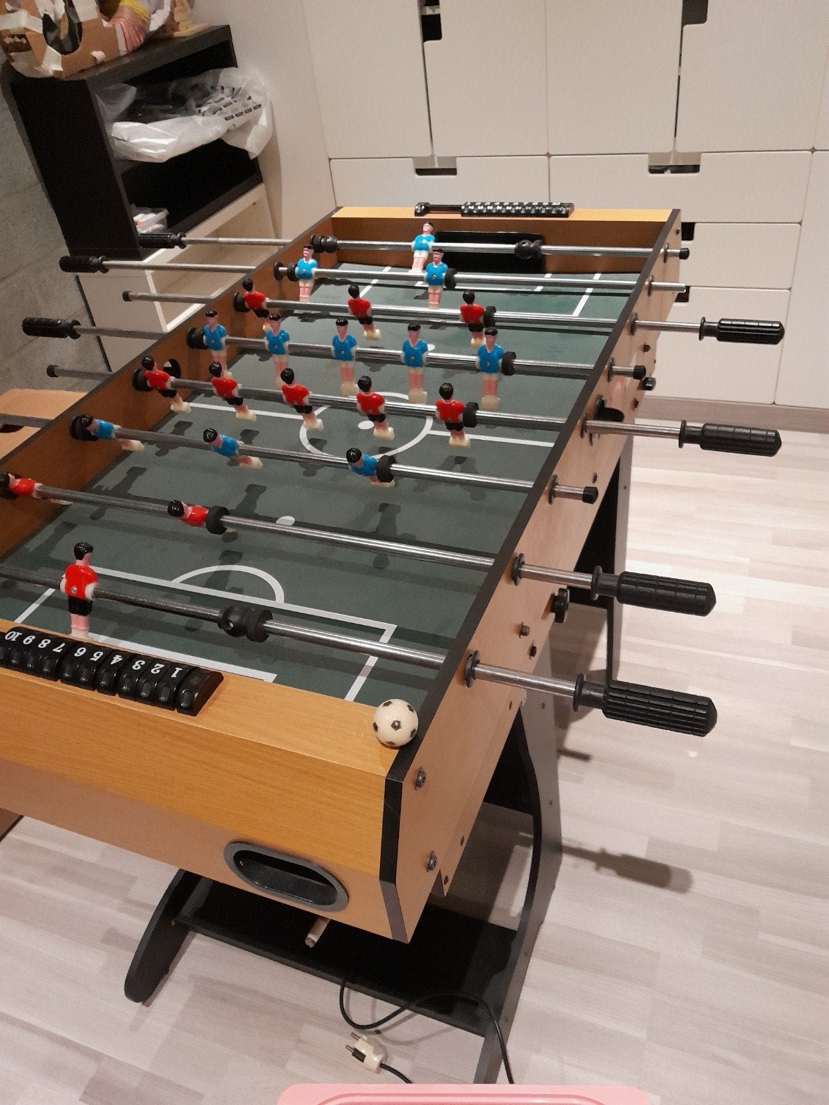 Voetbal tafel met andere spelletjes., Ophalen