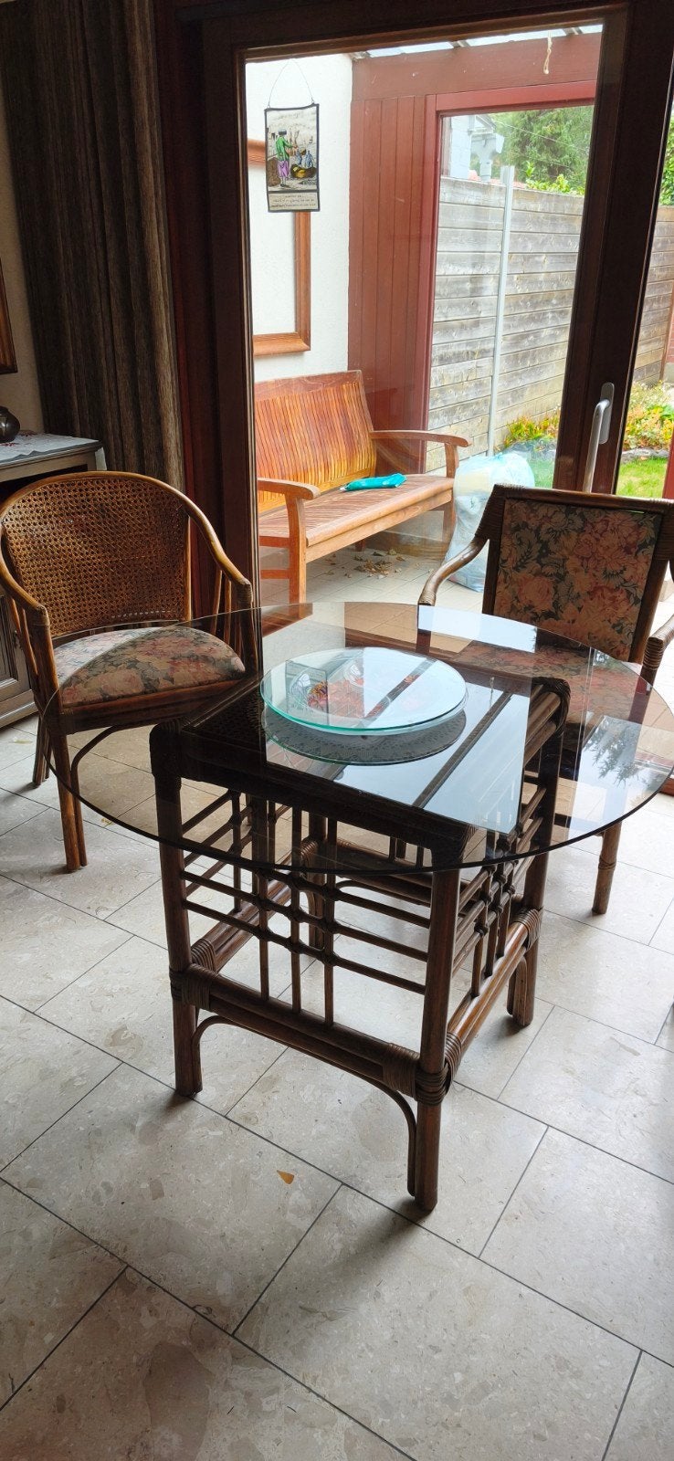 rotantafel met glazen blad en 4 zeteltjes, Huis en Inrichting, Ophalen