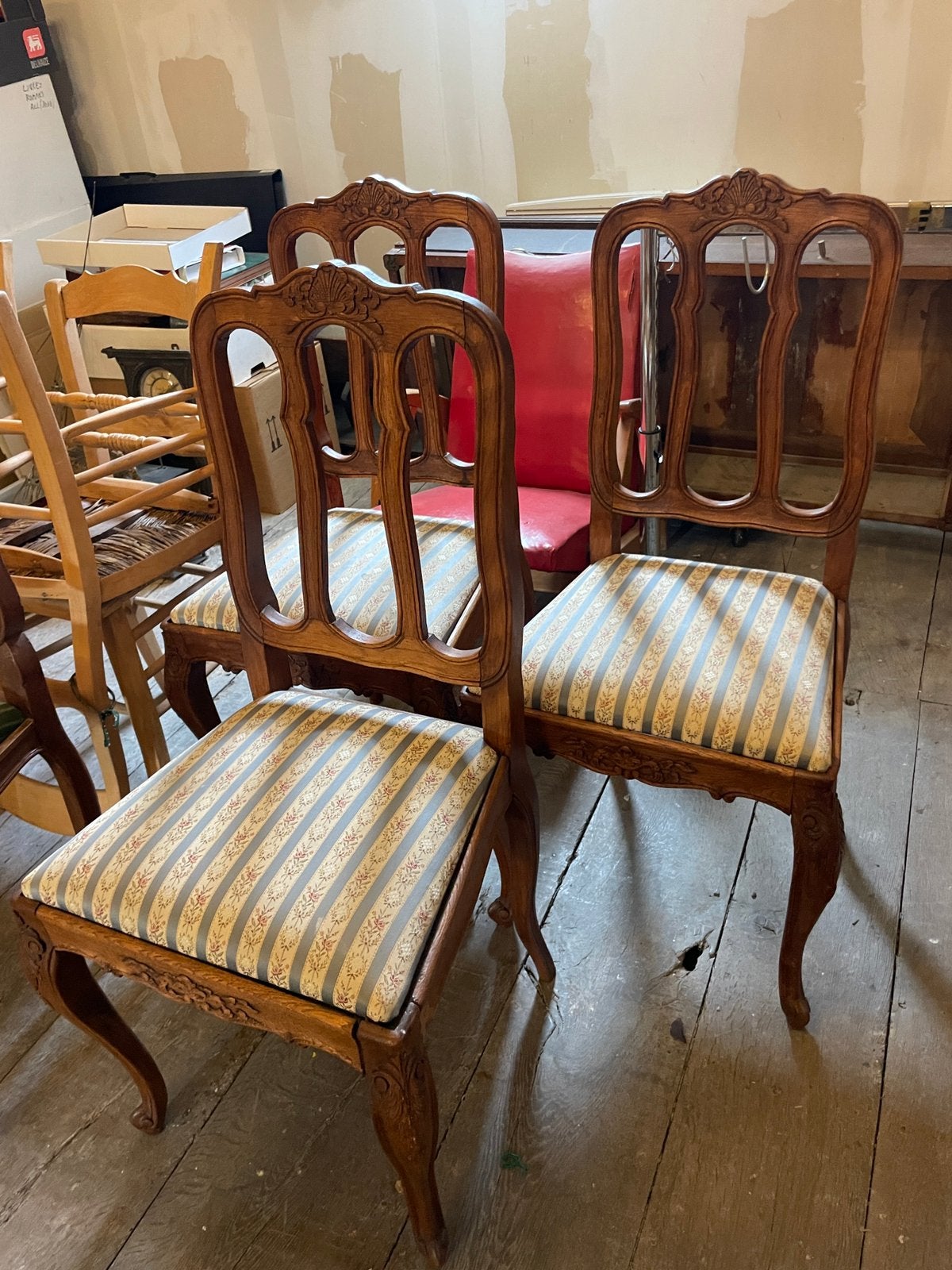 3 chaises style 18 eme., Enlèvement