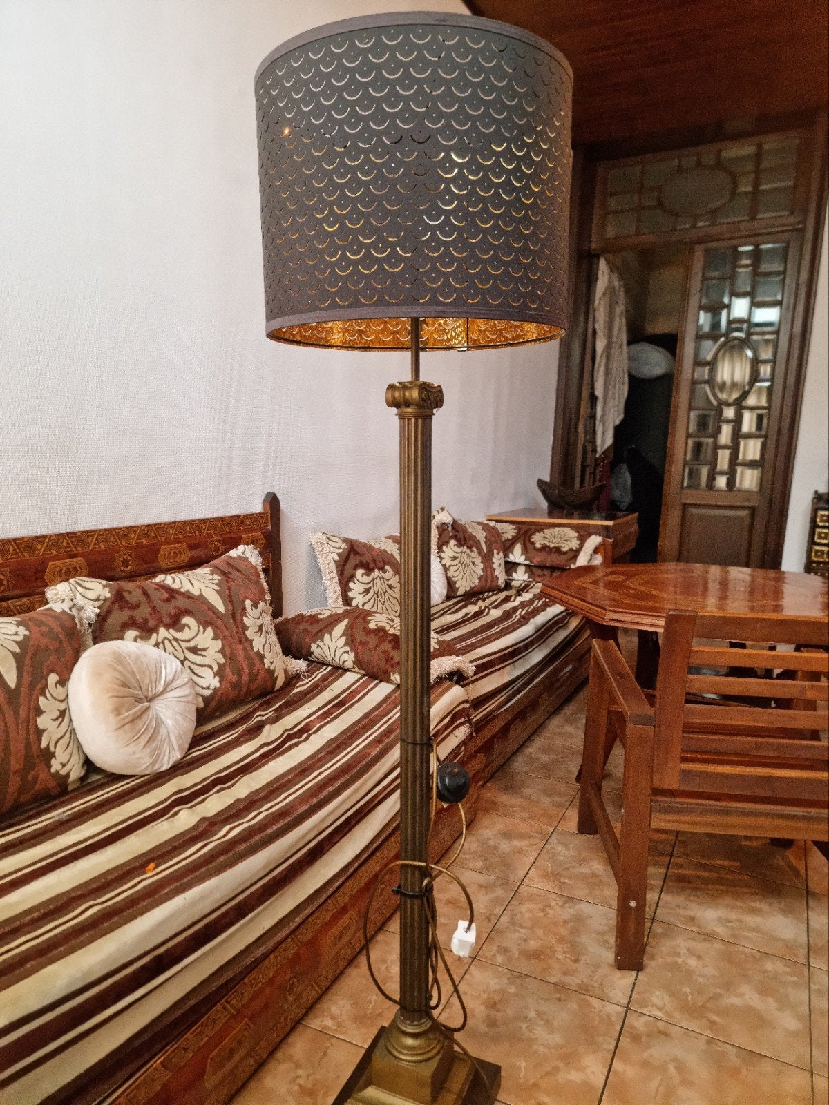 Lampe sur pied à vendre, Enlèvement