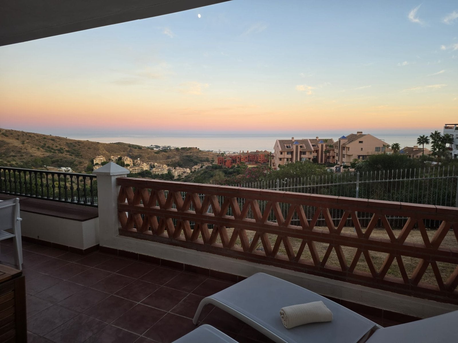 Te huur: Mooi appartement in Spanje Mijas/ Calahonda, Vakantie, Wasmachine, Dorp, 2 slaapkamers, Appartement