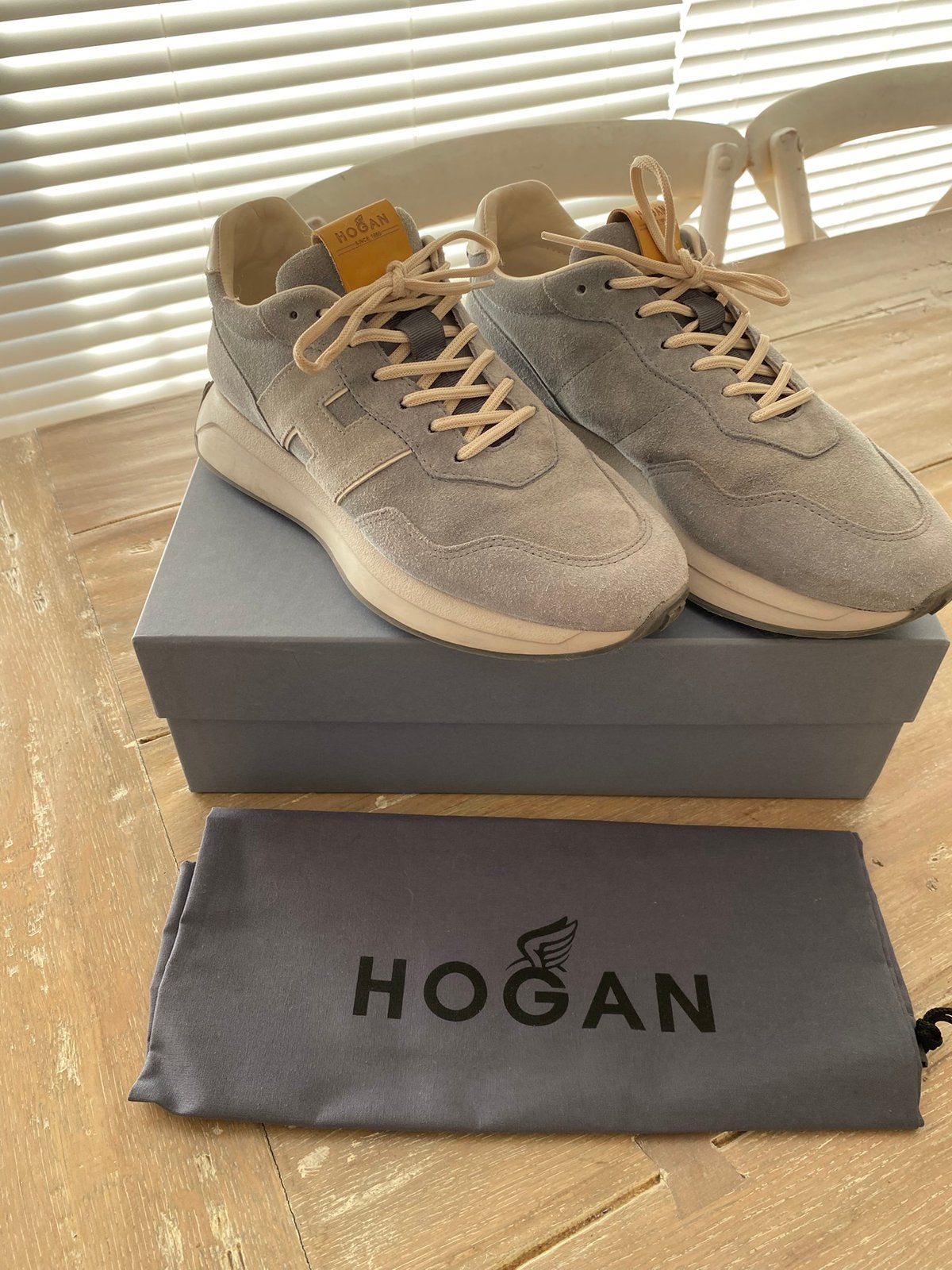 Basket HOGAN bleu ciel femme, Enlèvement ou Envoi, Porté, Bleu, Baskets