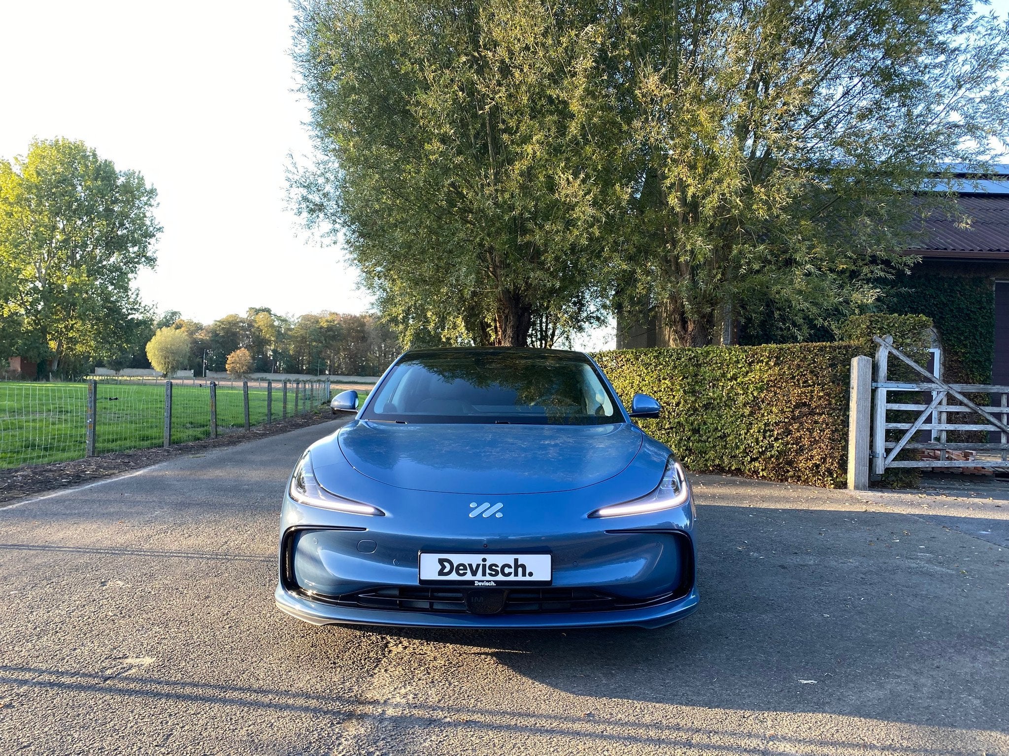 MG IM5 EV STANDARD 75 KWH 2WD (bj 2026, automaat), Auto's, Blauw, Leder, 5 deurs, Parkeersensor