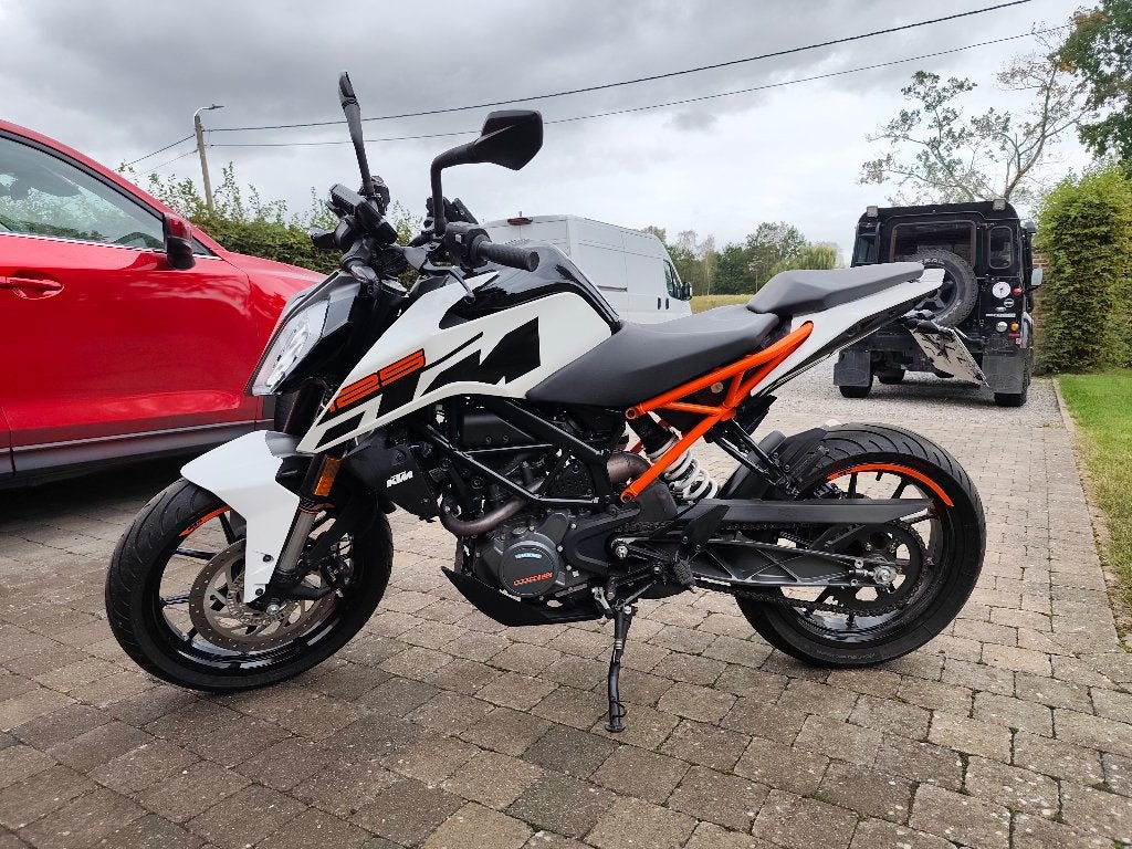 KTM Duke 125, Motos, Motos | KTM, Particulier, Neuf
