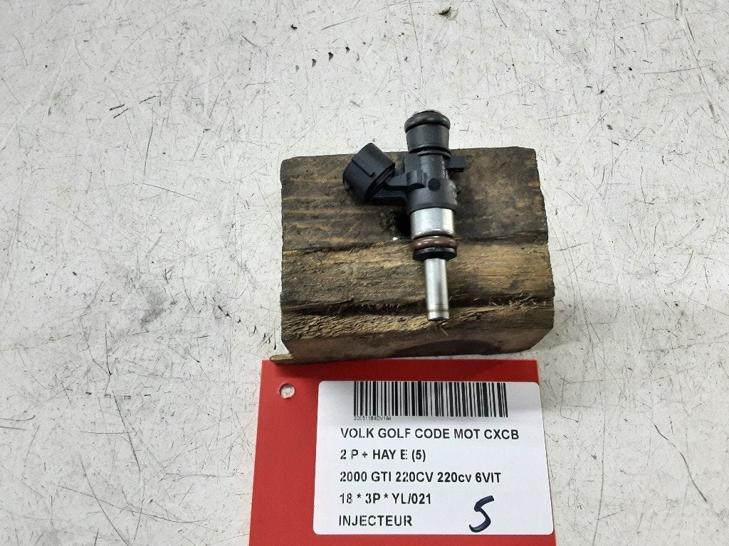 INJECTOR BRANDSTOF Volkswagen Golf VII (AUA) (06L906031A), Auto-onderdelen, Gebruikt, Volkswagen, Mevr. I. Hauben, Rue de l'Espoir 34 34
4030  GRIVEGNÉE, BE