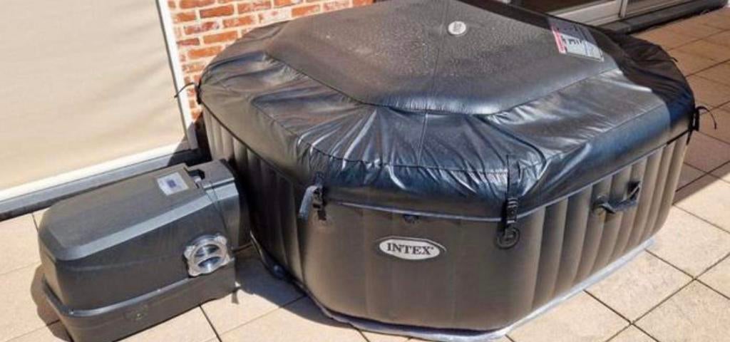 Jacuzzi intex 6p, Enlèvement, Comme neuf, Pompe