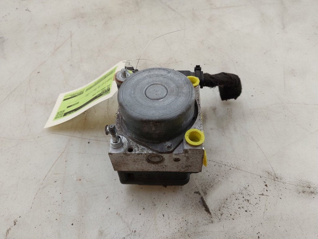 ABS POMP Opel Corsa D (01-2006/12-2014), Robert Bosch AG, Gebruikt, Opel, Robert-Bosch-Allee 1
74232  Abstatt, DE