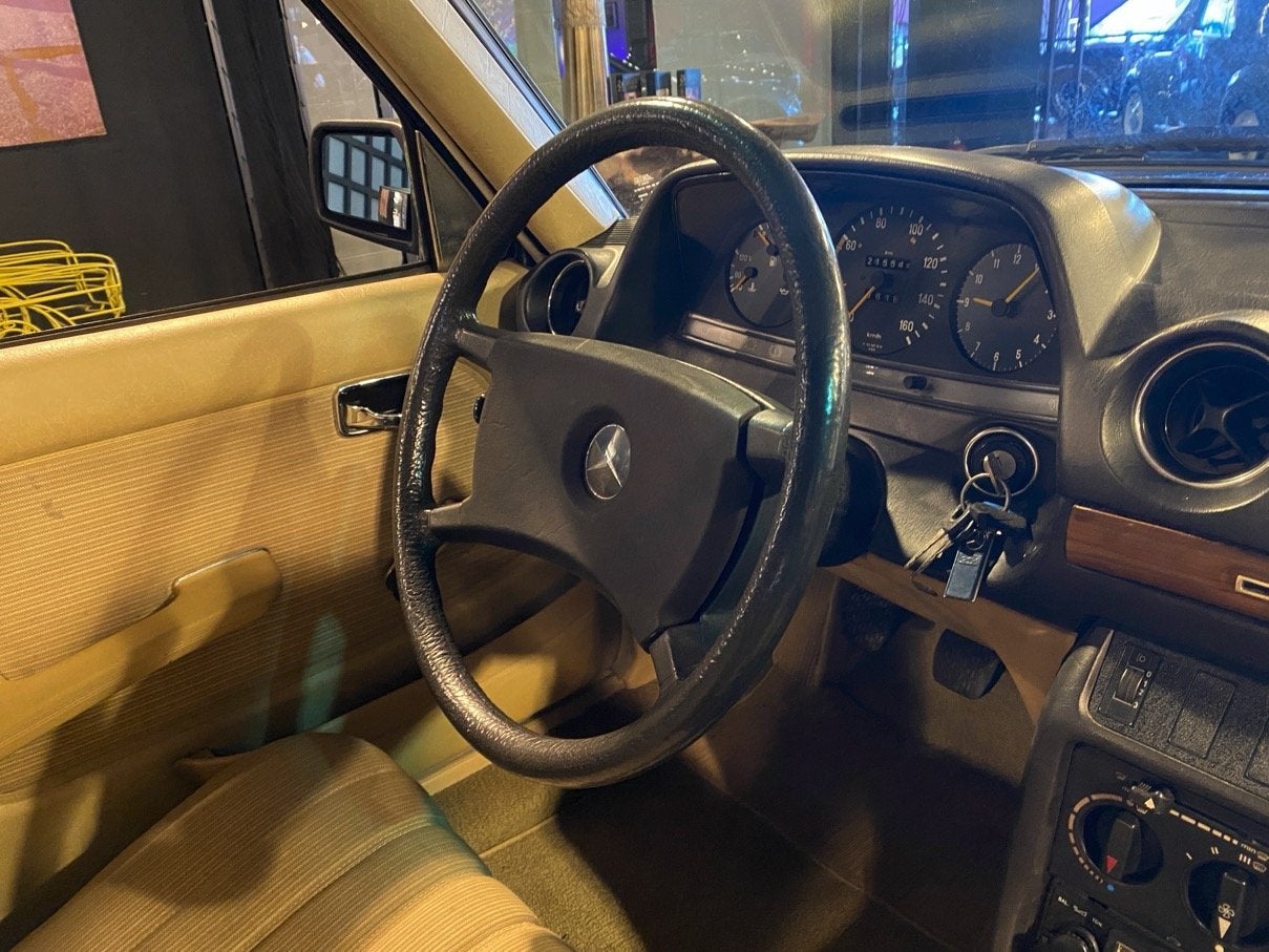 Mercedes-Benz 240 W123 240D (bj 1984), foto 11