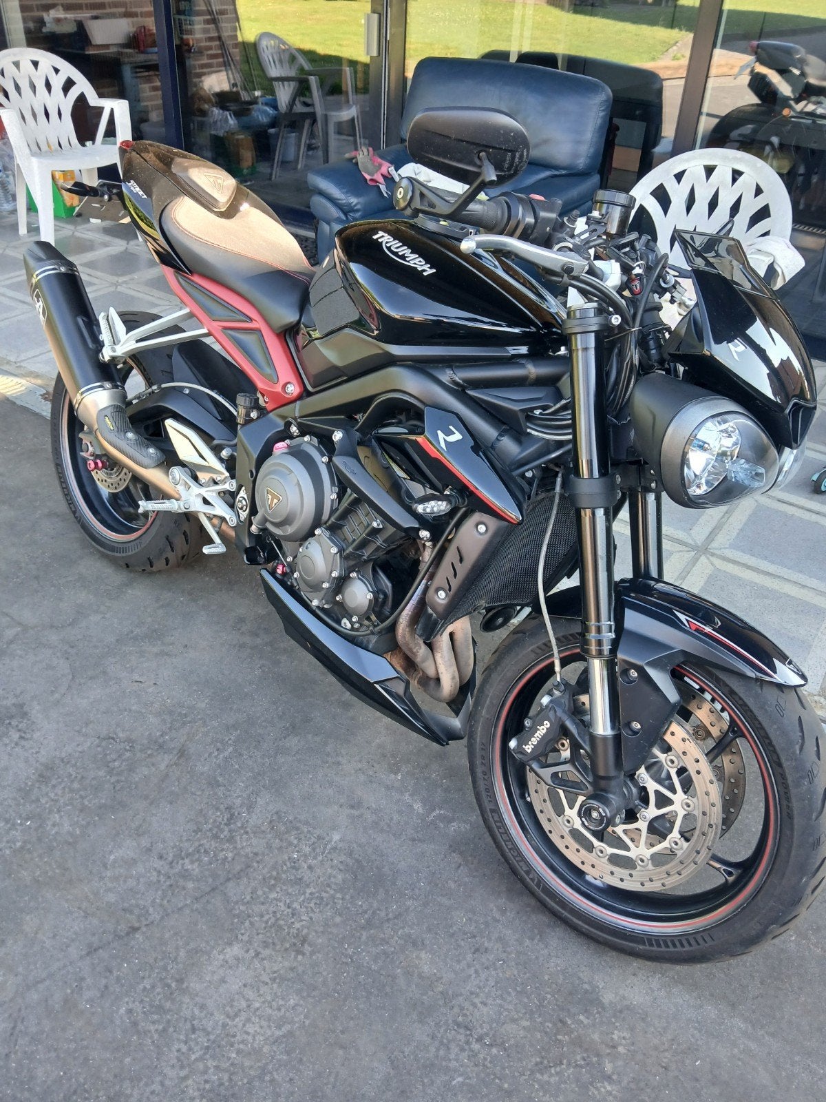 Triumph street triple r, Particulier