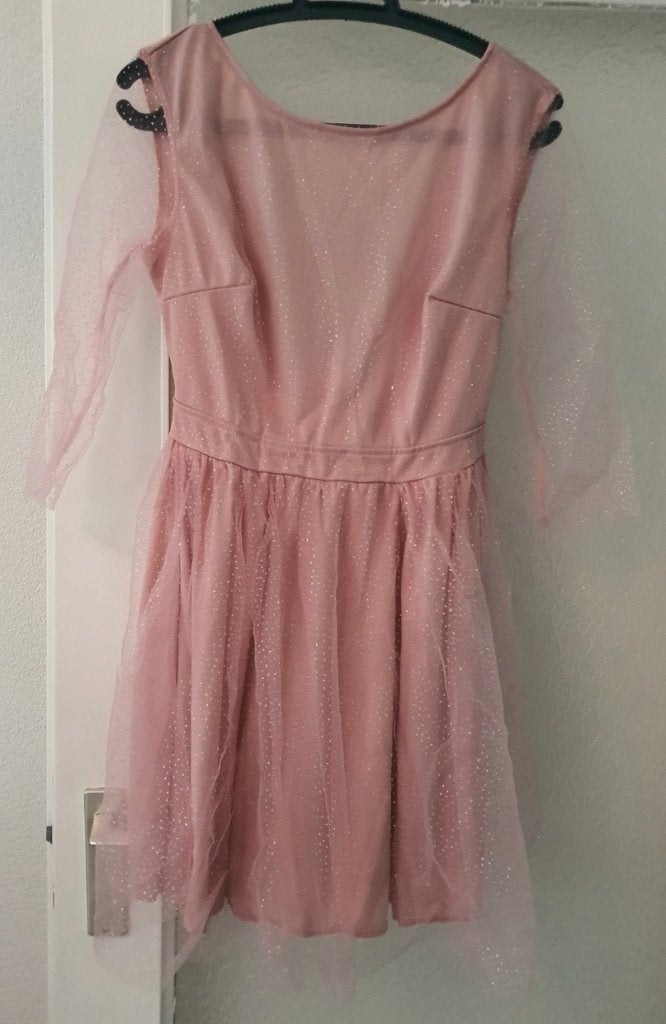 Prachtige oudroze glitterjurk met tule en mesh mouwen Maat:S, Kleding | Dames, Nieuw, Ophalen of Verzenden, Knielengte, Roze