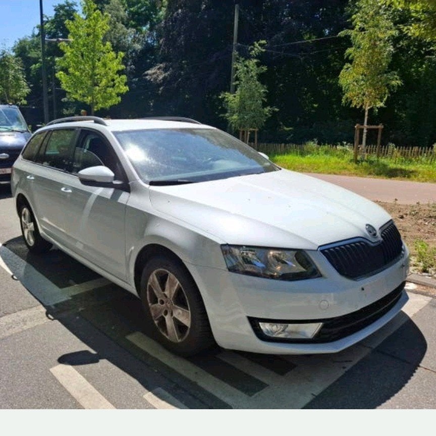 Skoda Octavia Petrol 2017 klaar voor een licentie ️, Auto's, Euro 6, Particulier, Octavia, Te koop