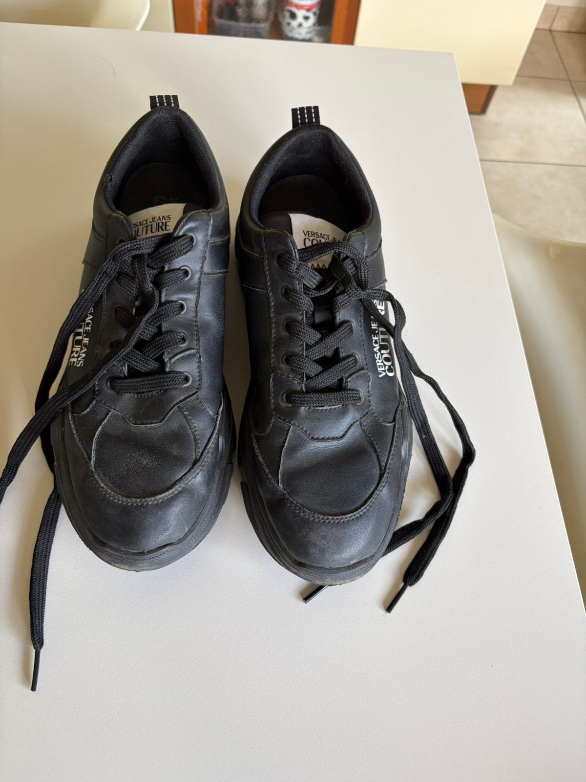 Versace jeans herenschoenen. Maat 43, Kleding | Heren, Schoenen, Ophalen of Verzenden, Zo goed als nieuw, Zwart