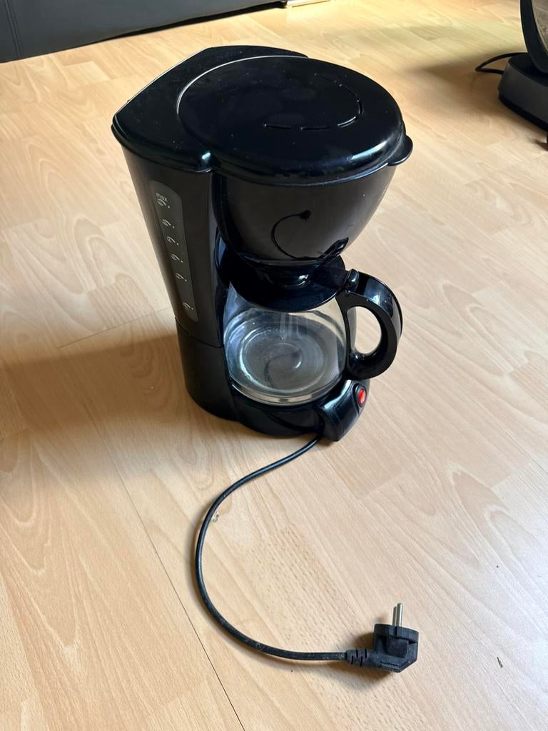 Koffiezetmachine, Elektronische apparatuur, Ophalen, Gebruikt