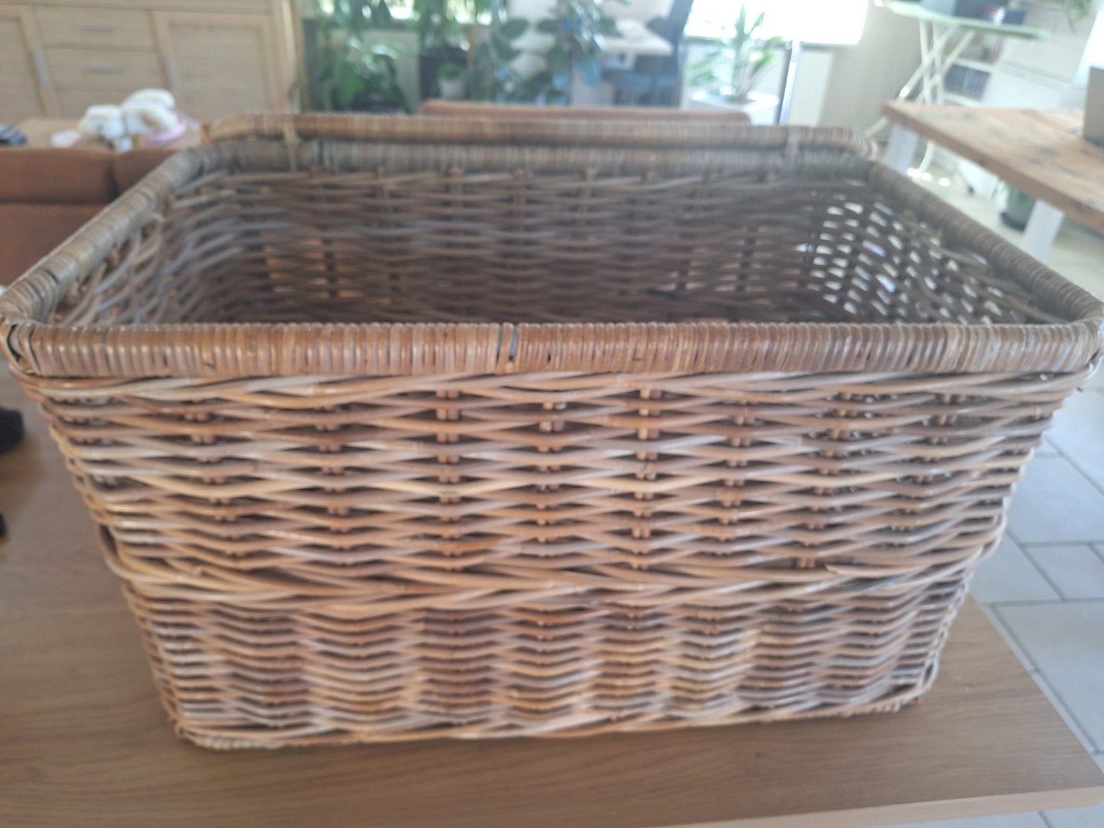Mooie grote rieten opbergmand met deksel, Ophalen, Riet, Met deksel