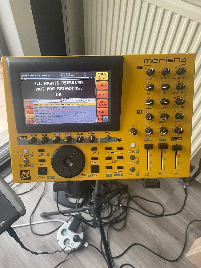 M live merisch4, Muziek en Instrumenten, Keyboards, Ophalen, Zo goed als nieuw, Overige merken