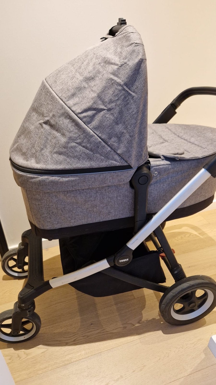Thule Sleek - met wieg - donkergrijs, Autres marques, Poussette combi, Avec nacelle, Enlèvement