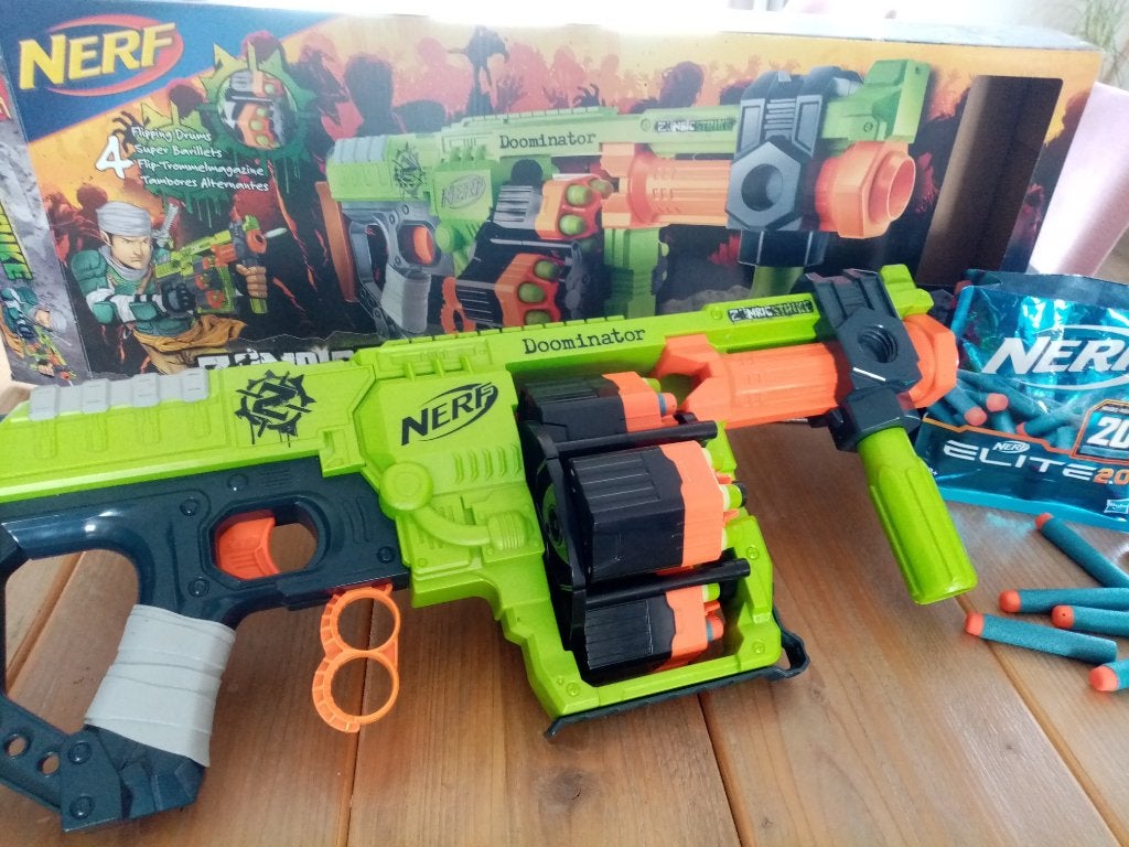 Nerf Zombie Strike Dominator, Ophalen of Verzenden, Zo goed als nieuw