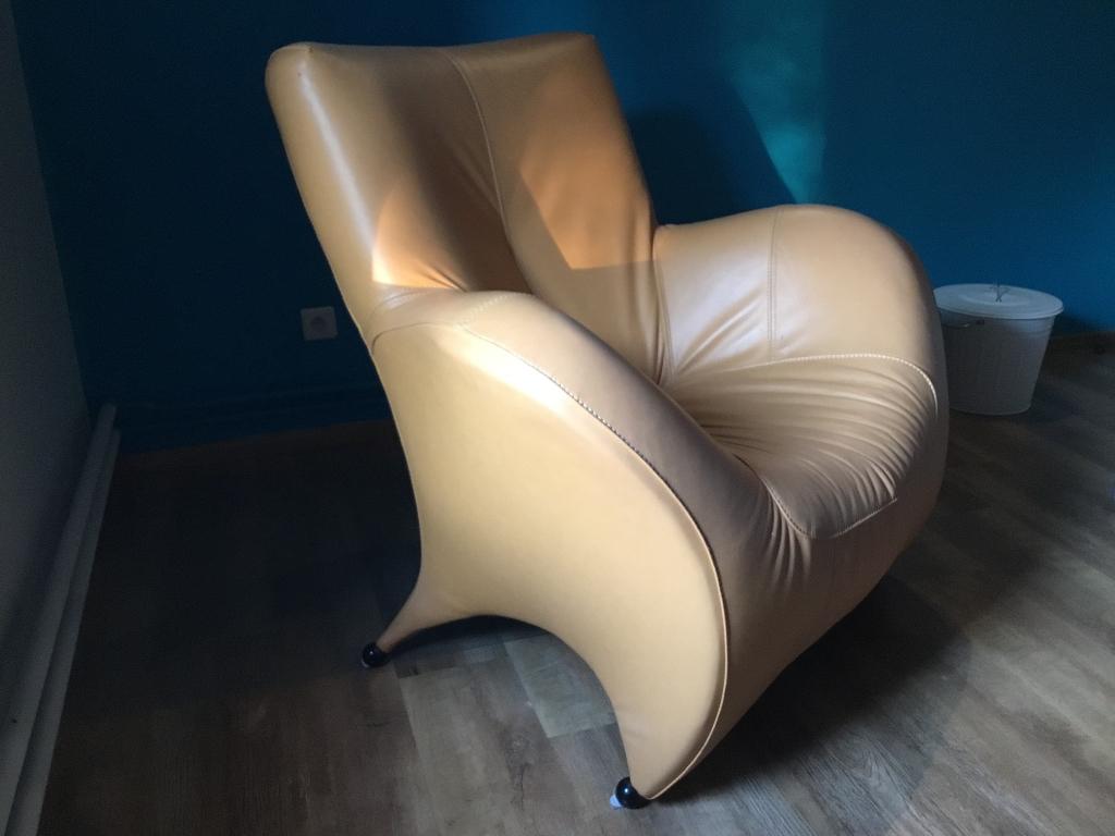 Design relax/zetel okergeel uit buffelleder, Huis en Inrichting, Ophalen, Nieuw, Leer