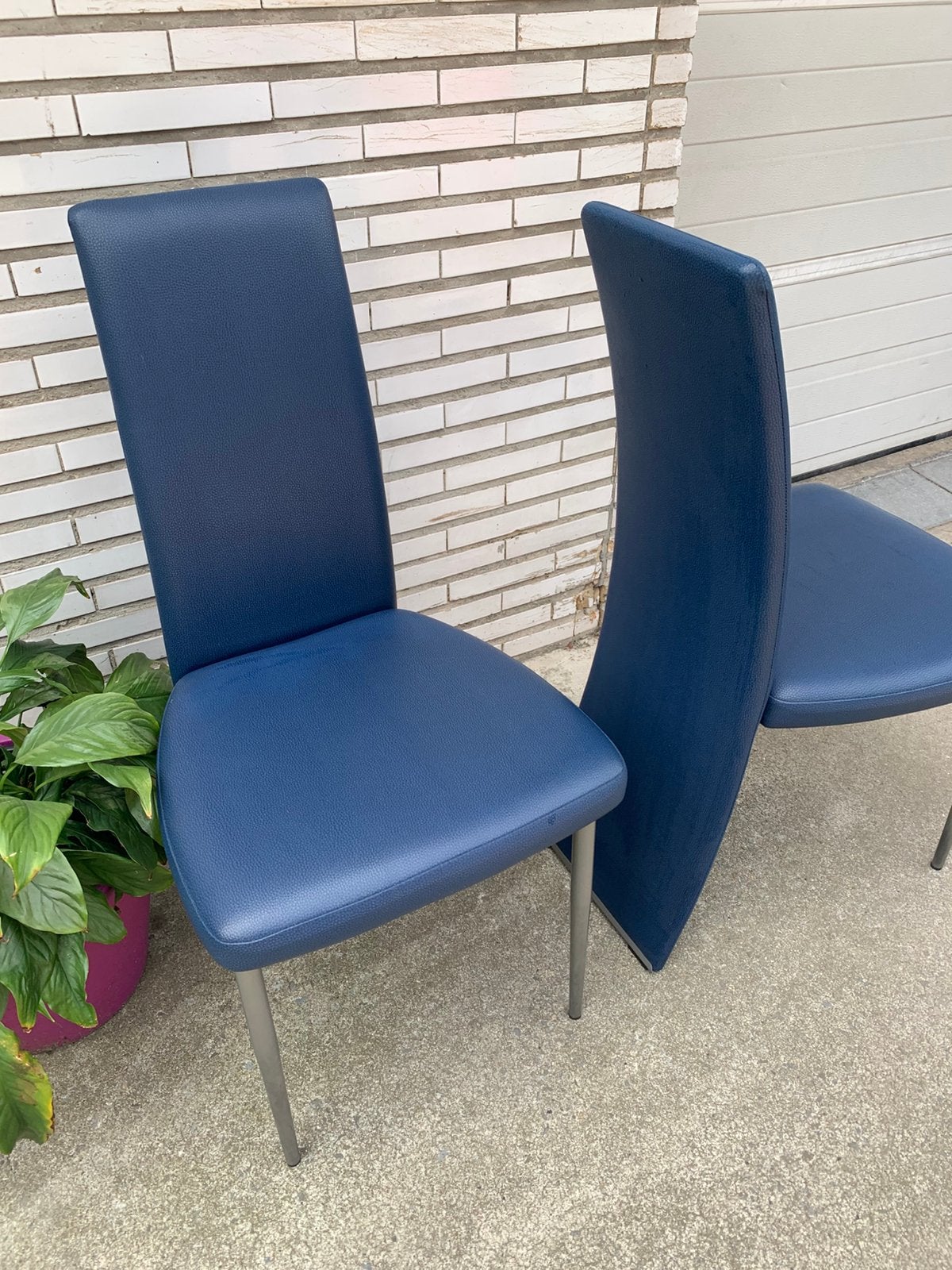 Chaises et table, Comme neuf, Enlèvement, Cinq, Six Chaises ou plus, Cuir