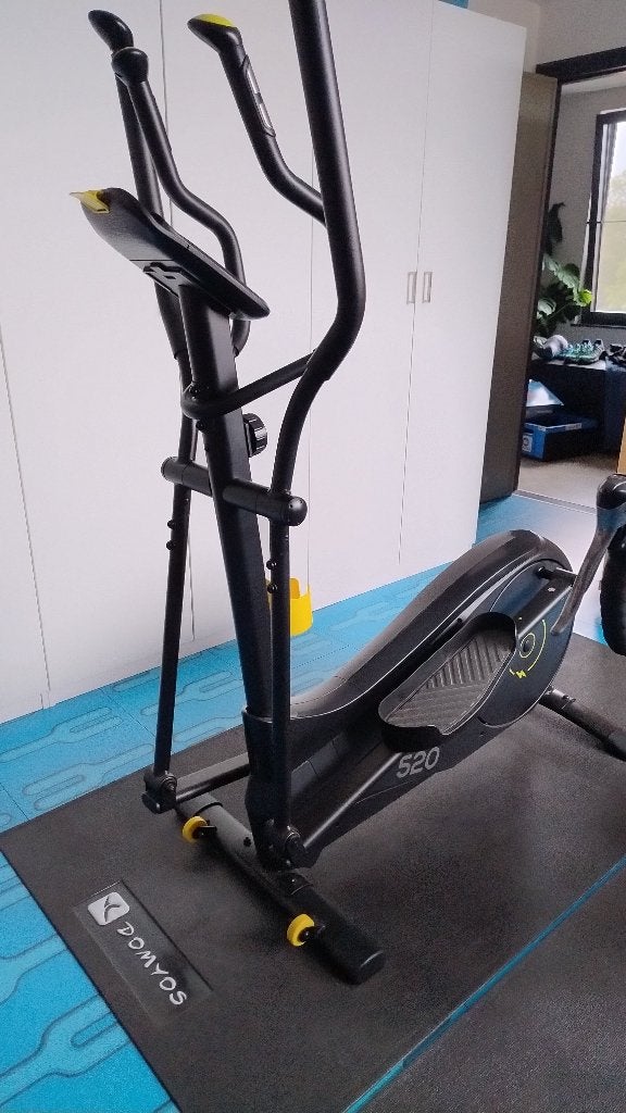 Crosstrainer met zelfaandrijving 520 - DOMYOS, Sports & Fitness, Appareils de fitness, Enlèvement, Comme neuf, Synthétique, Vélo elliptique