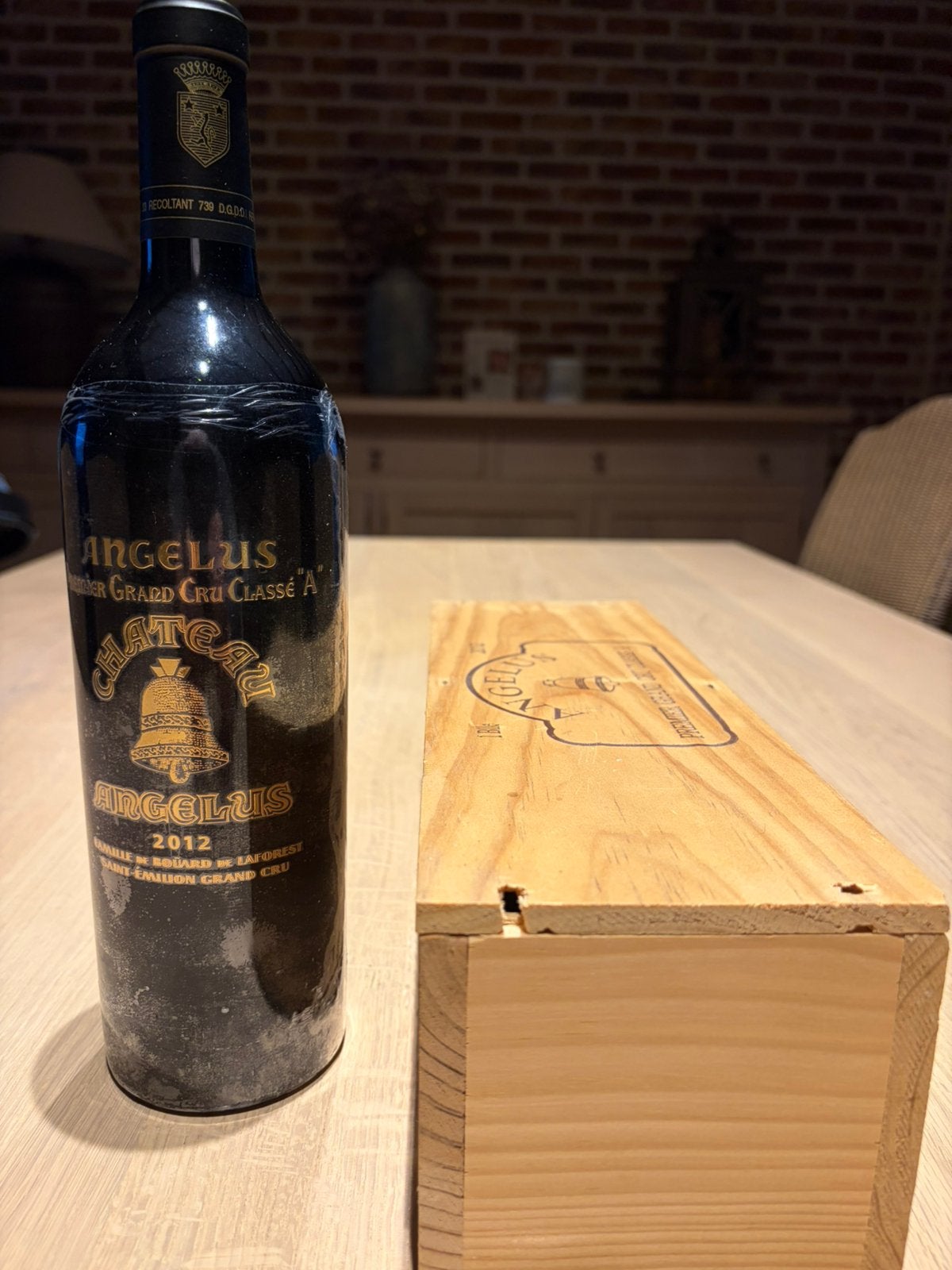 Château Angélus 2012 - Saint-Émilion Grand Cru -, Ophalen, Frankrijk, Zo goed als nieuw, Rode wijn