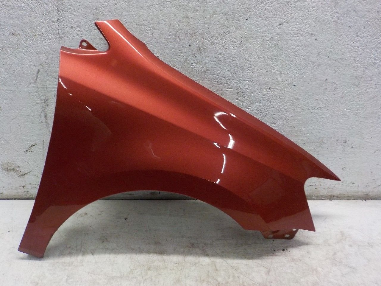 Spatbord rechts voor Volkswagen Polo, Onderdelen@venauto.nl, Van der Ven Autorecycling B.V., Gebruikt, Ettenseweg 76, 4706 PB Roosendaal, The Netherlands