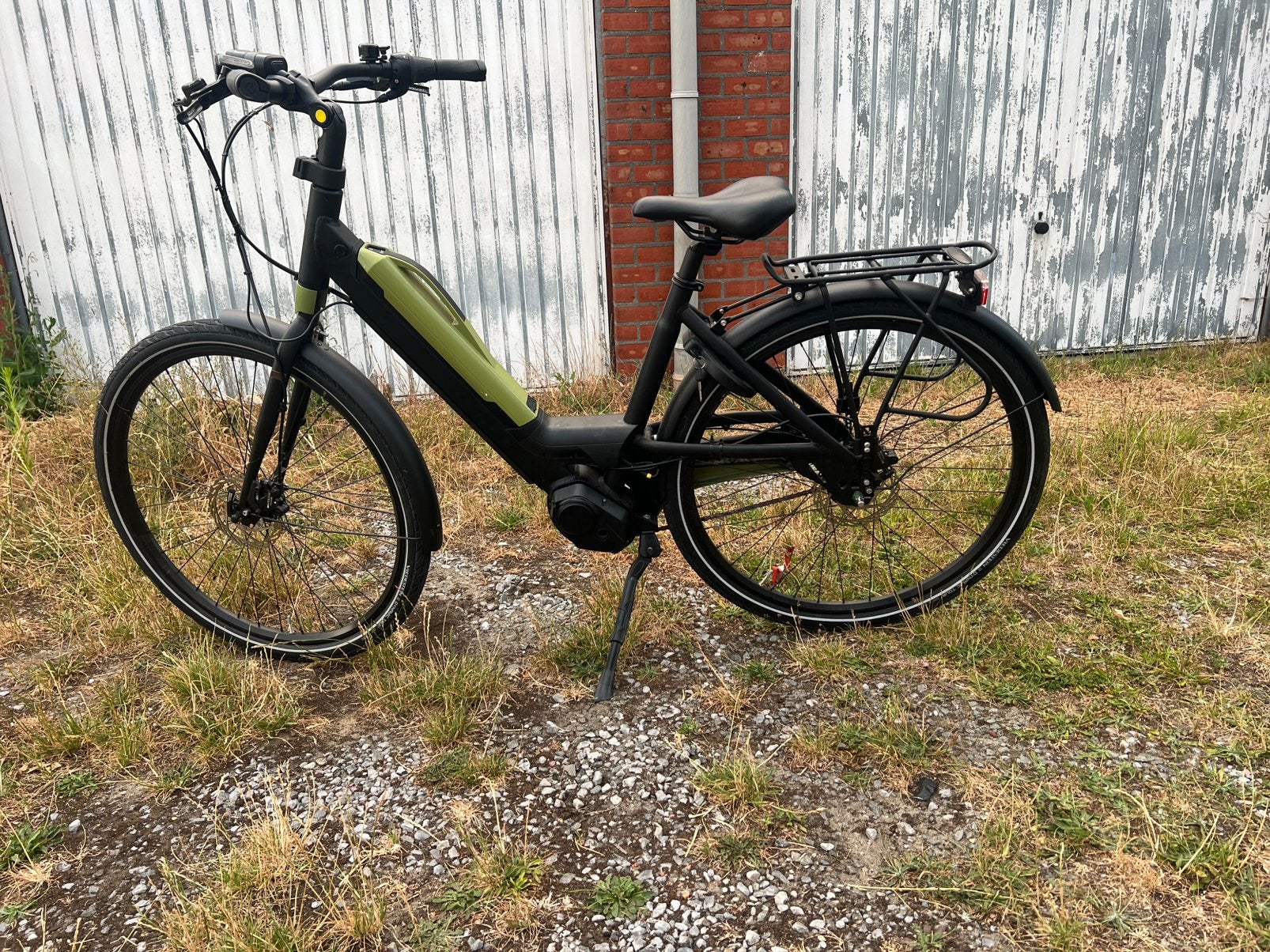 Nouveau vélo électrique « moteur central cassé », Vélos & Vélomoteurs, Enlèvement, Comme neuf