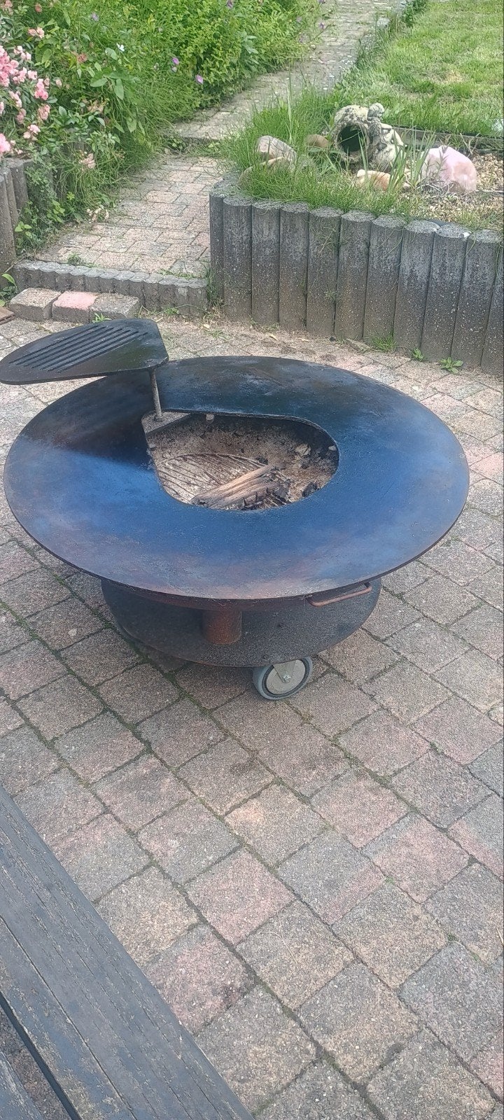 Vuurkorf met bakplaat, Enlèvement