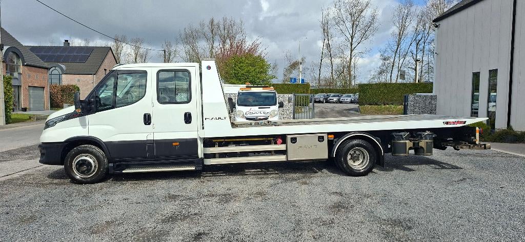 Dépanneuse Iveco Daily, Autos, Achat, Entreprise, Boîte manuelle, Noir