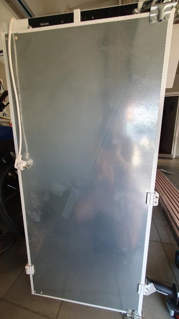 Inbouwkoelkast Miele, Ophalen, 120 tot 140 cm, 45 tot 60 cm, Zonder vriesvak