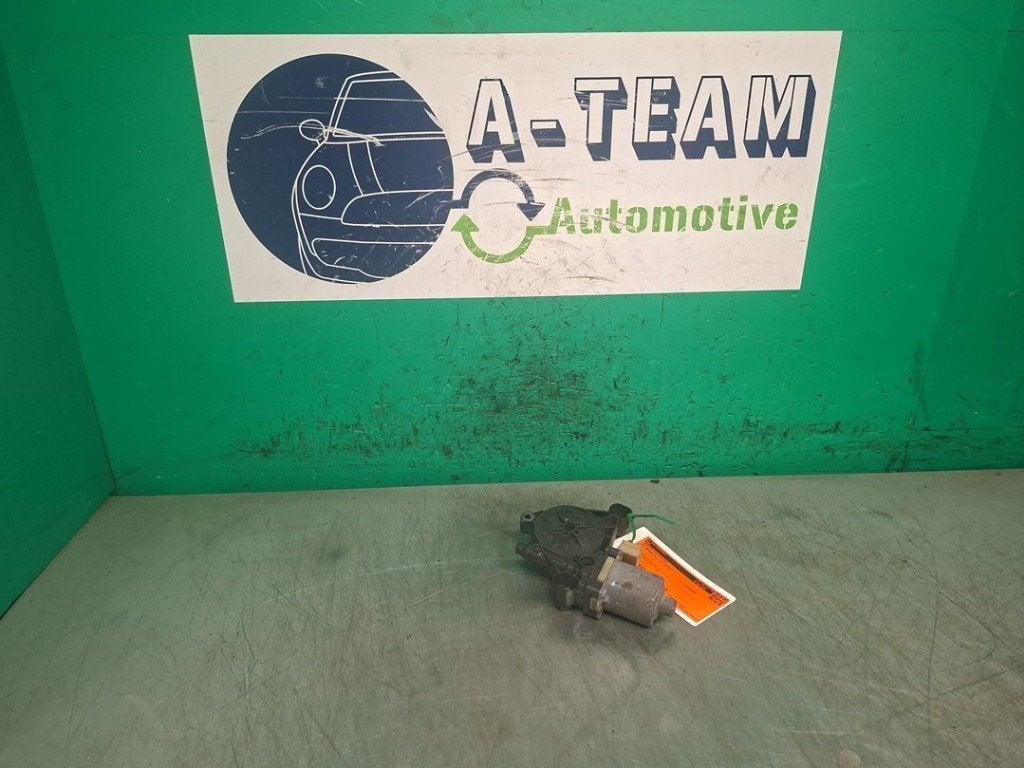 MOTEUR LEVE VITRE ELECTRIQUE Volkswagen Tiguan (AD1), Robert Bosch AG, Volkswagen, Utilisé, Robert-Bosch-Allee 1
74232  Abstatt, DE