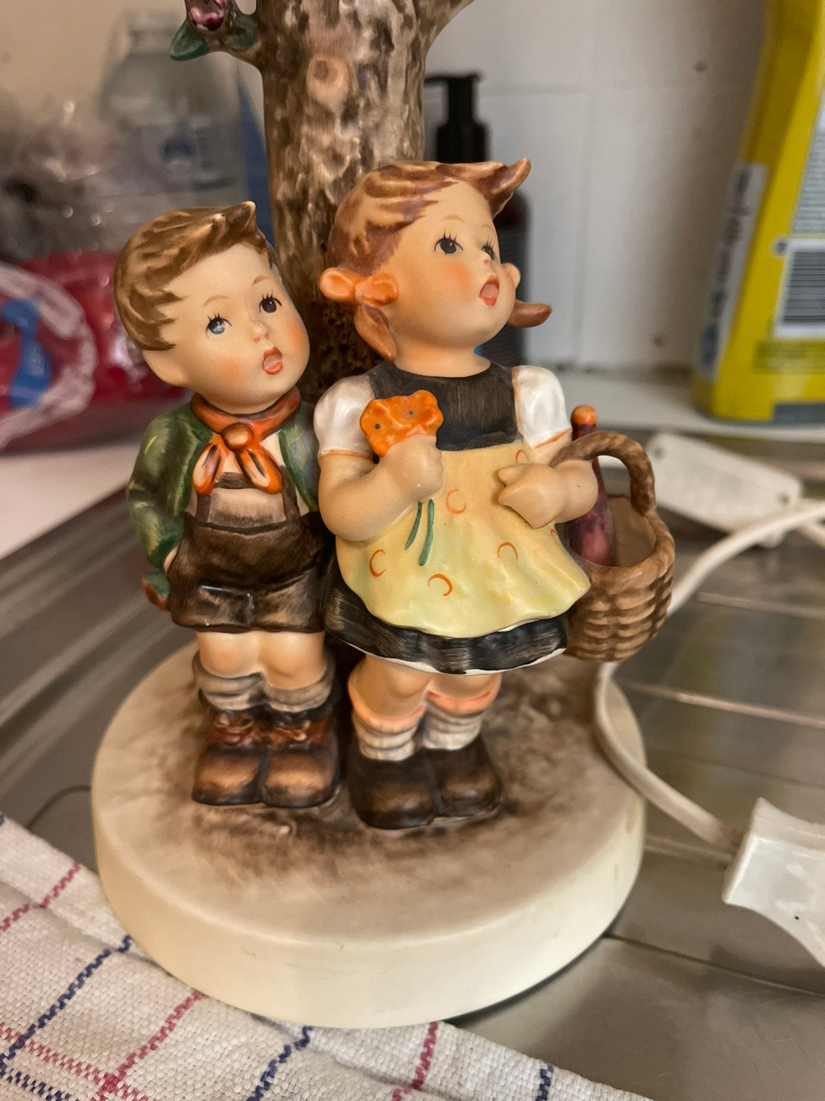 Mooie tafel lamp goebel, Ophalen
