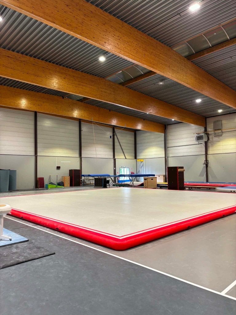 Opblaasbare turnvloer, Sport en Fitness, Turnen, Zo goed als nieuw, Materiaal, Ophalen