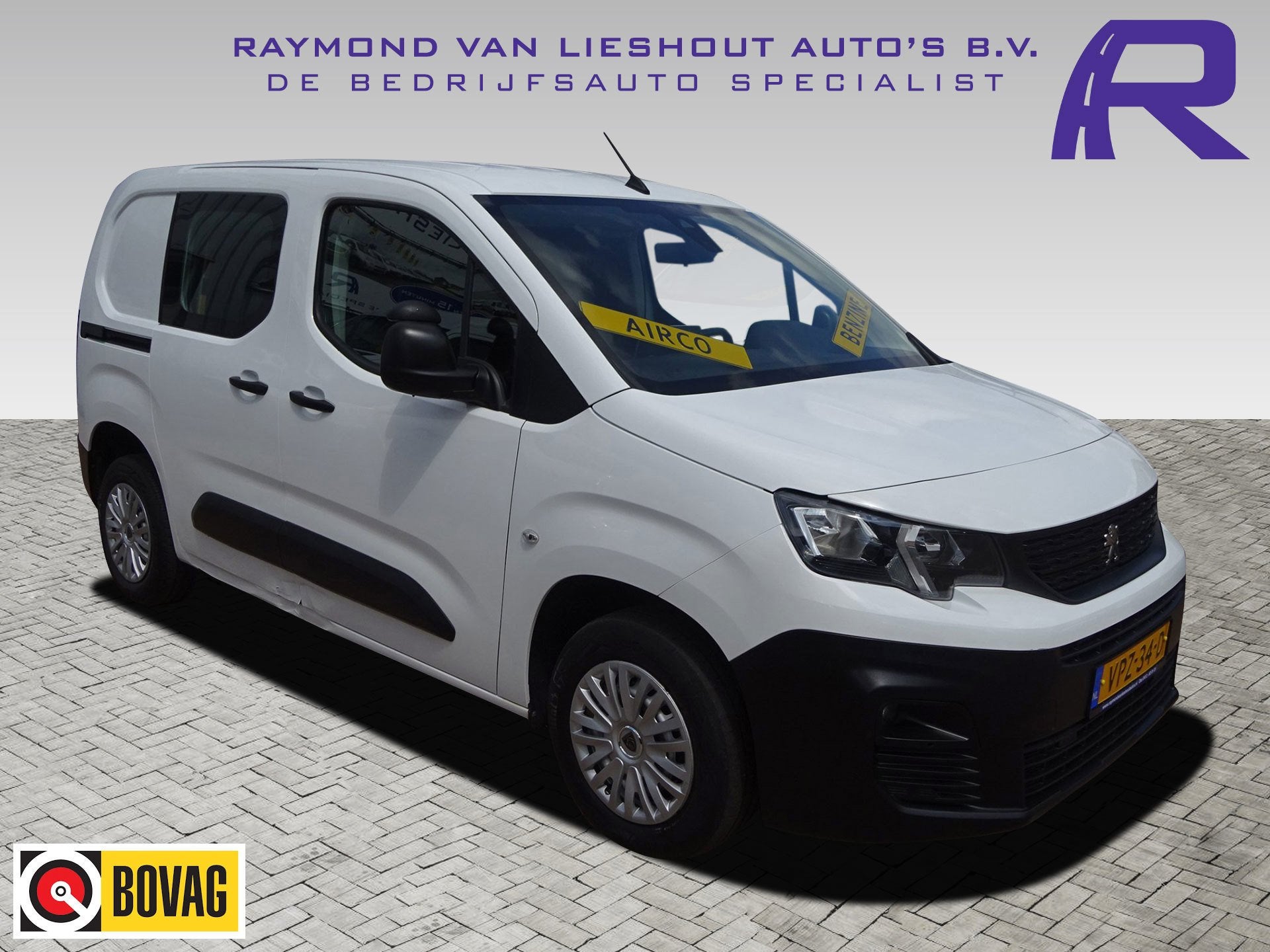 Peugeot Partner 1.2 PureTech Pro BENZINE AIRCO NAVI CRUISE C, Autos : Divers, Voitures accidentées, Peugeot, Boîte manuelle, Essence