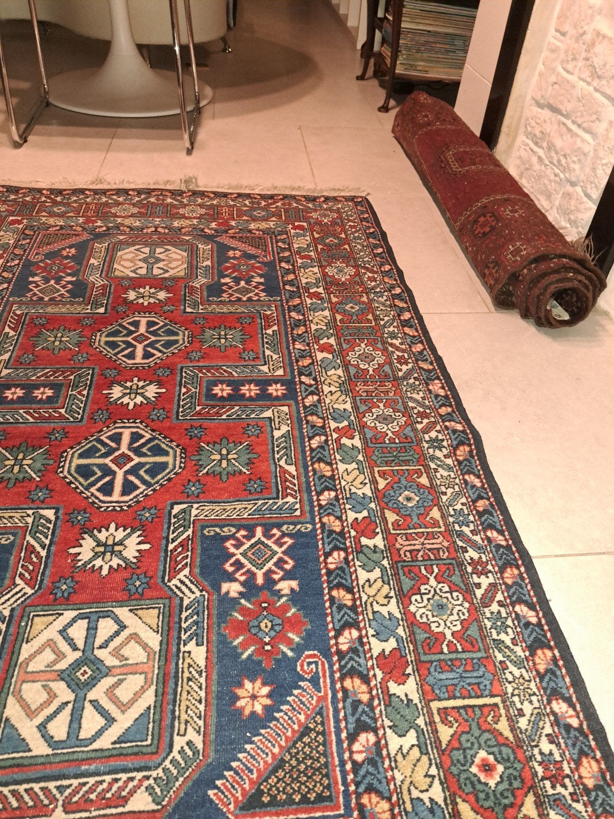 Tapis oriental, Enlèvement