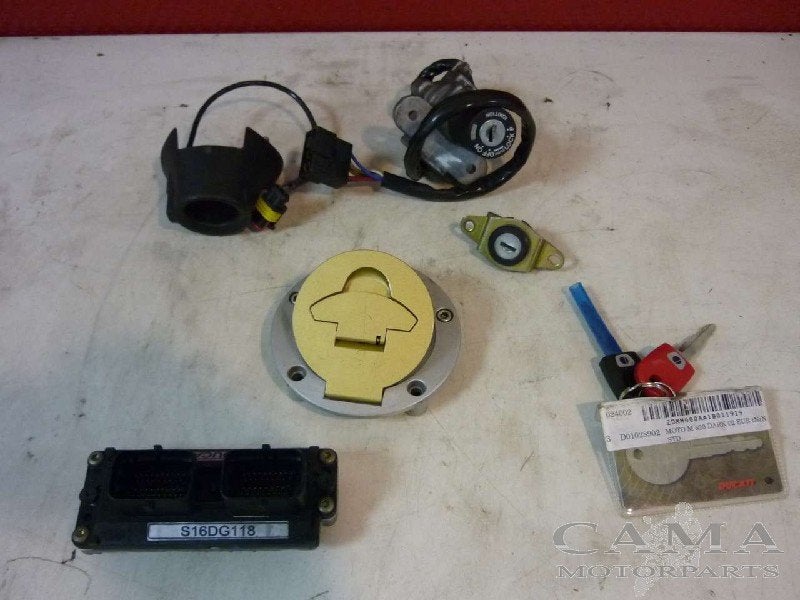 SLOTENSET Ducati Monster 600 1994-2001 (M600), Motoren, Dhr. S. di Majo, Gebruikt, Info@cama-motorparts.nl, P.J. Troelstraweg 8 8
3144 CX  MAASSLUIS, NL