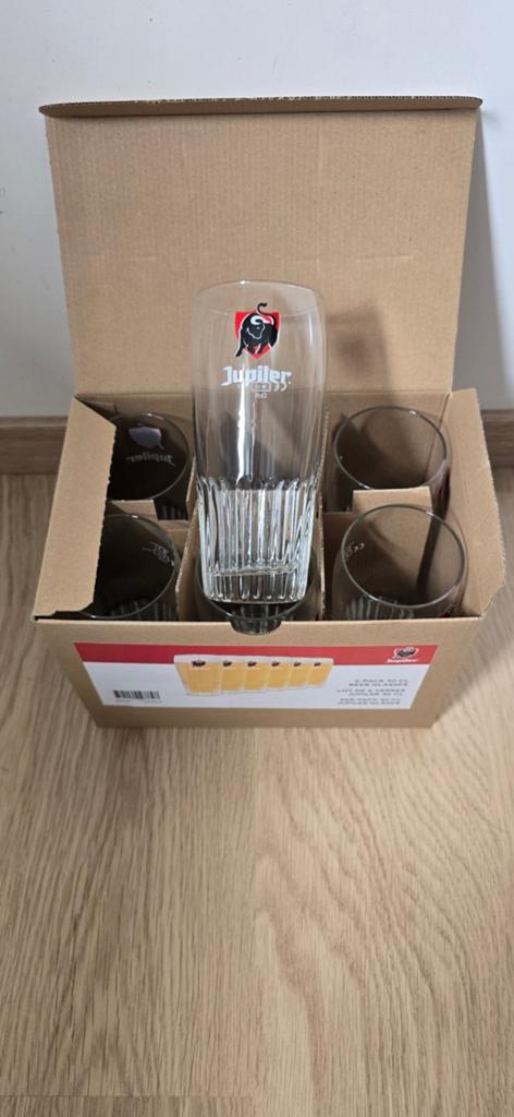 Jupiler bierglazen, Ophalen