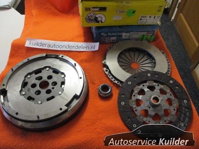 DMF Kit Citroen Peugeot 1.6HDI LUK/Sachs  600 0084 00    053, Neuf, Citroën, -, -