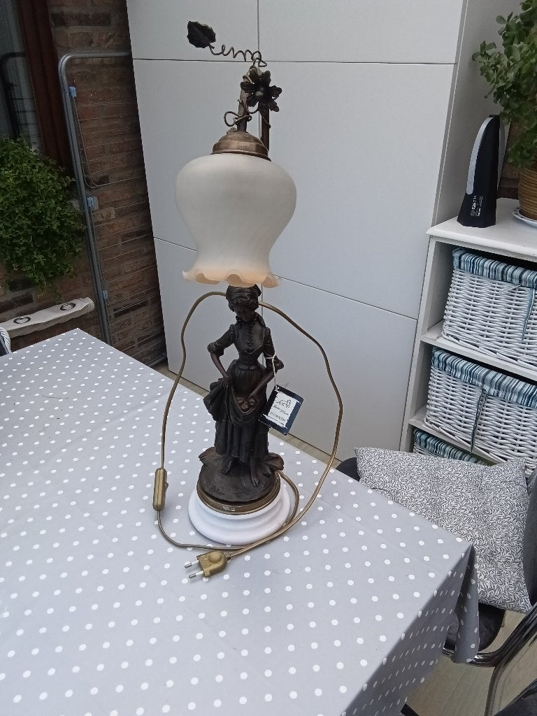 Art de décoration, Enlèvement