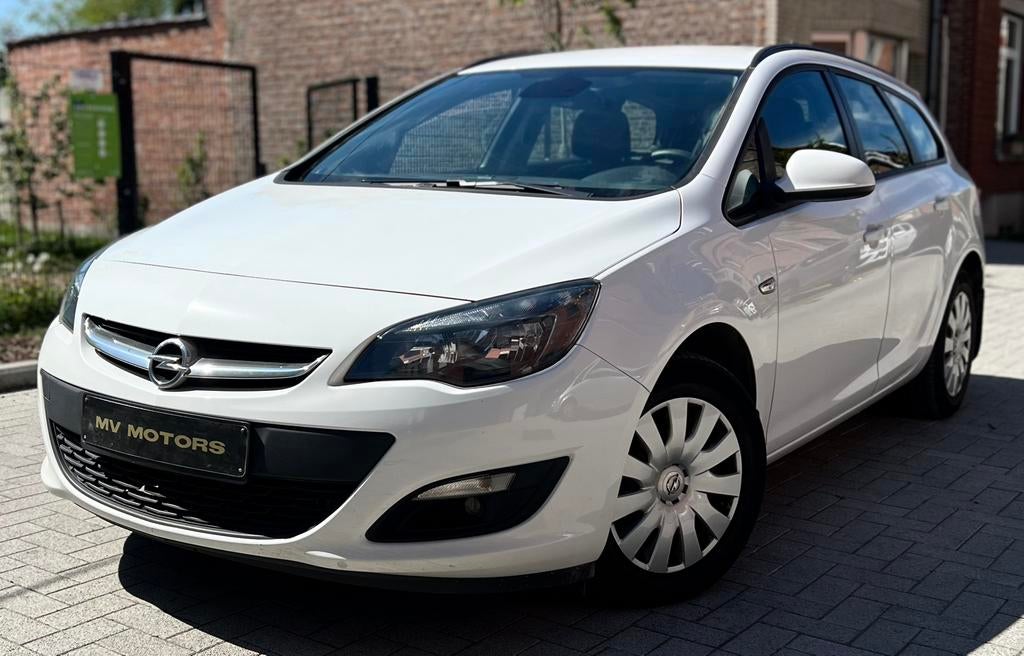Opel Astra Sports Tourer 1.6 CDTI Ecotec Diesel 110 PK, Stof, Start-stop-systeem, Wit, Bedrijf