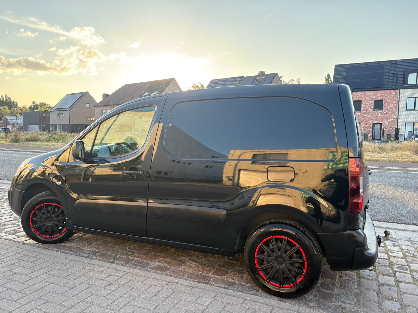 Peugeot Partner | 12 M Garantie | 84 Dkm | Benzine | 2018 |, Auto's, Bestelwagens en Lichte vracht, Voorwielaandrijving, Stof