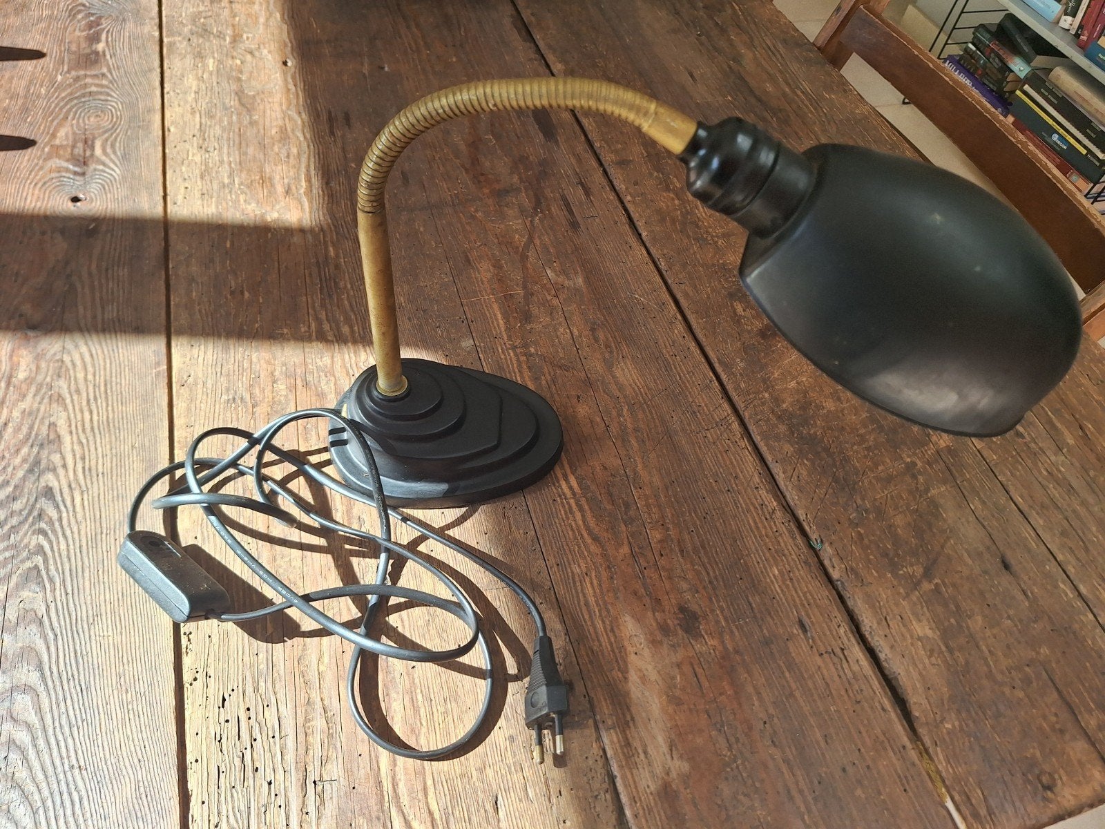 Lampe ancienne modèle Erpe, Antiquités & Art, Enlèvement ou Envoi