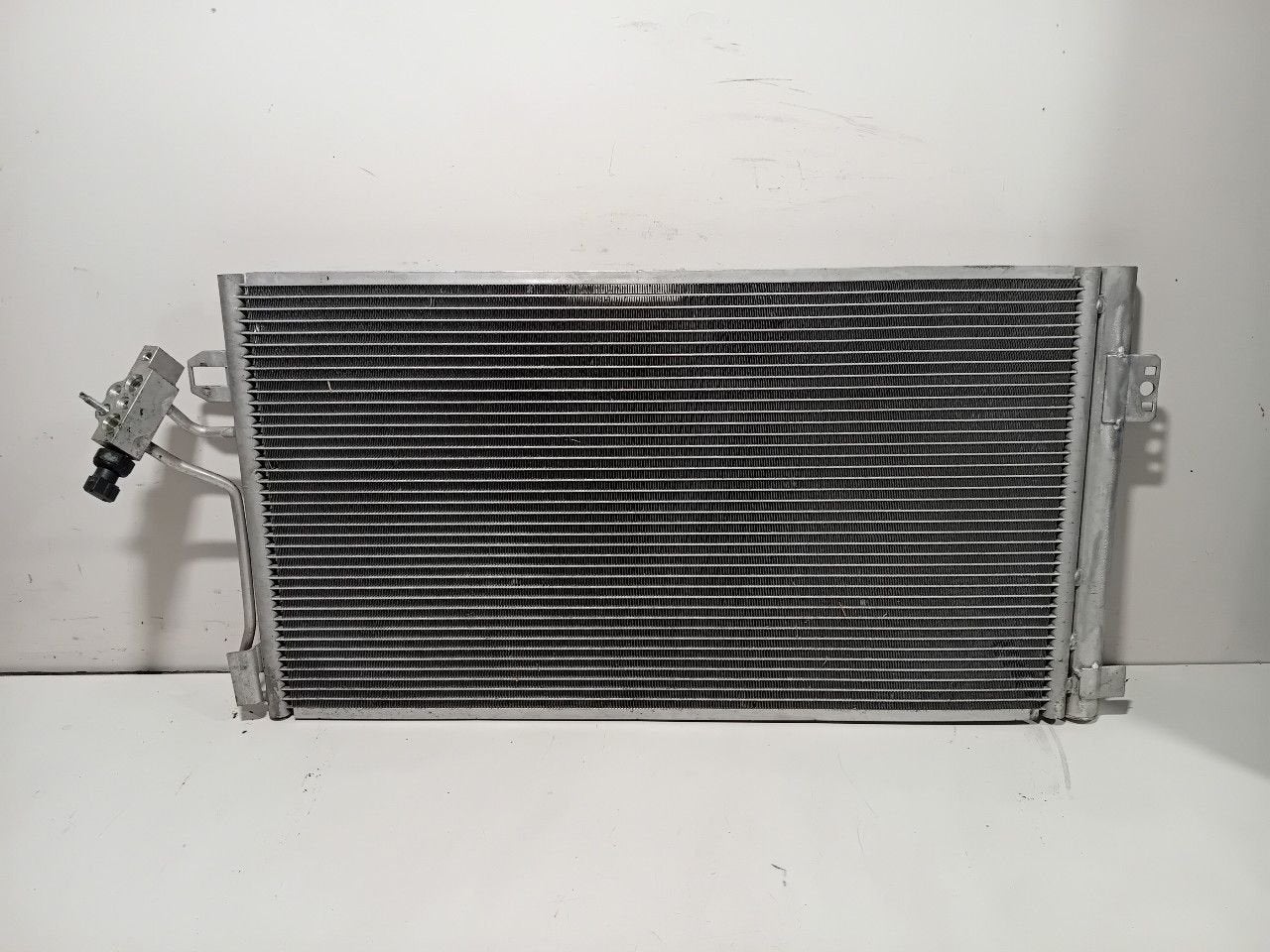 Airco radiateur Mercedes-Benz Vito, Onderdelen@venauto.nl, Van der Ven Autorecycling B.V., Ettenseweg 76, 4706 PB Roosendaal, The Netherlands
