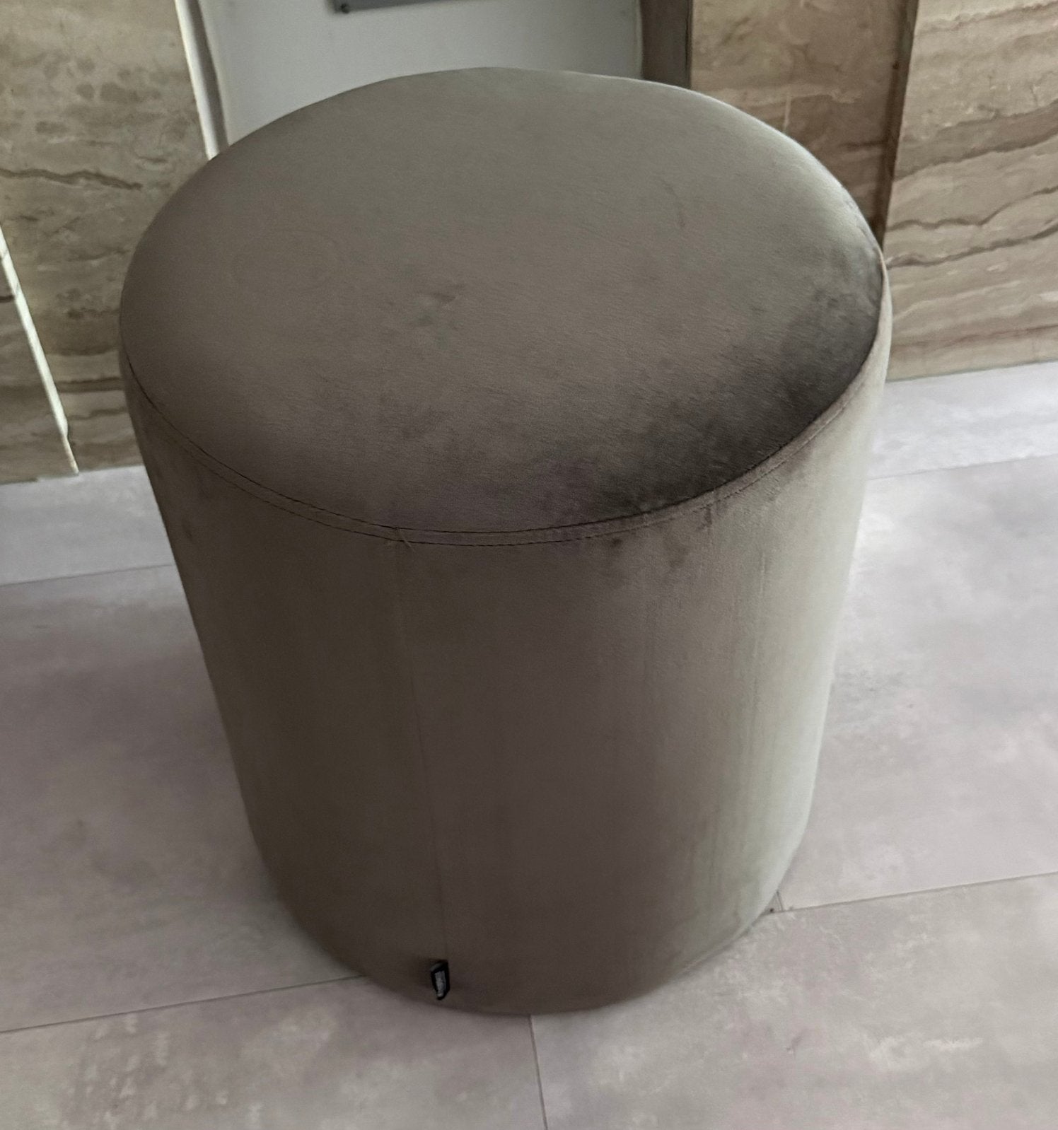 Pouf, Enlèvement, Comme neuf