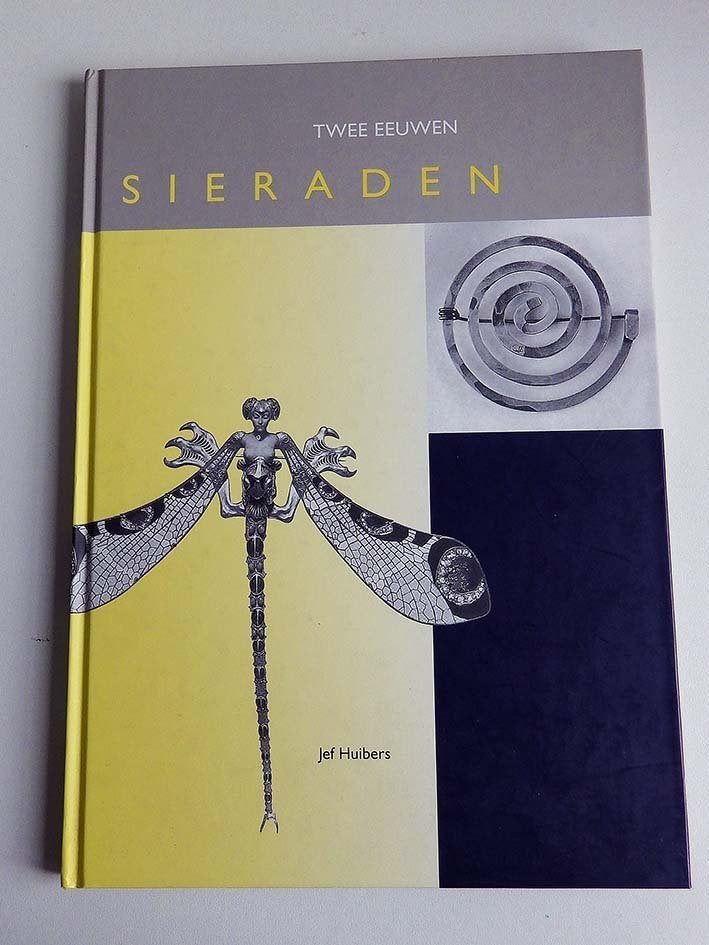 Twee Eeuwen Sieraden, Ophalen, Zo goed als nieuw