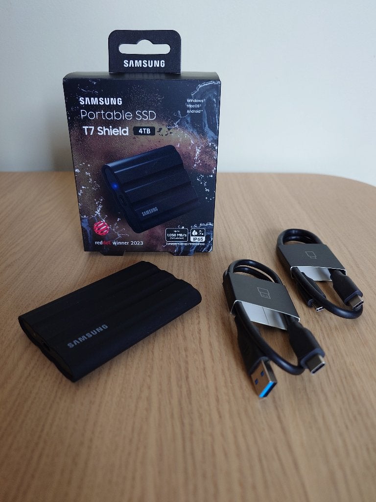 Samsung T7 Shield 4 TB Externe SSD, Informatique & Logiciels, SSD, Externe, Comme neuf, Enlèvement
