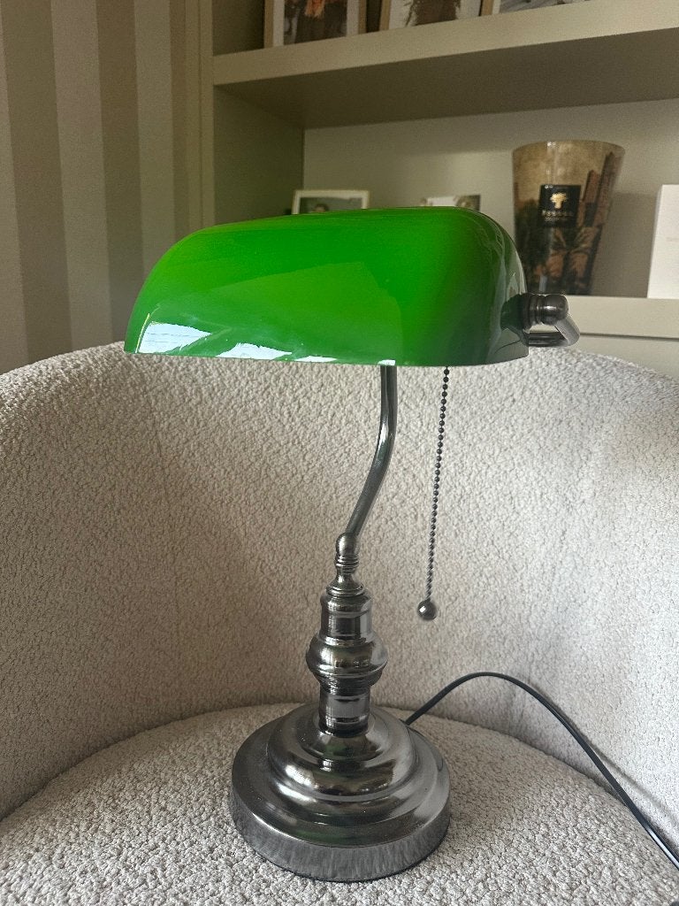 Lampe de notaire, Enlèvement