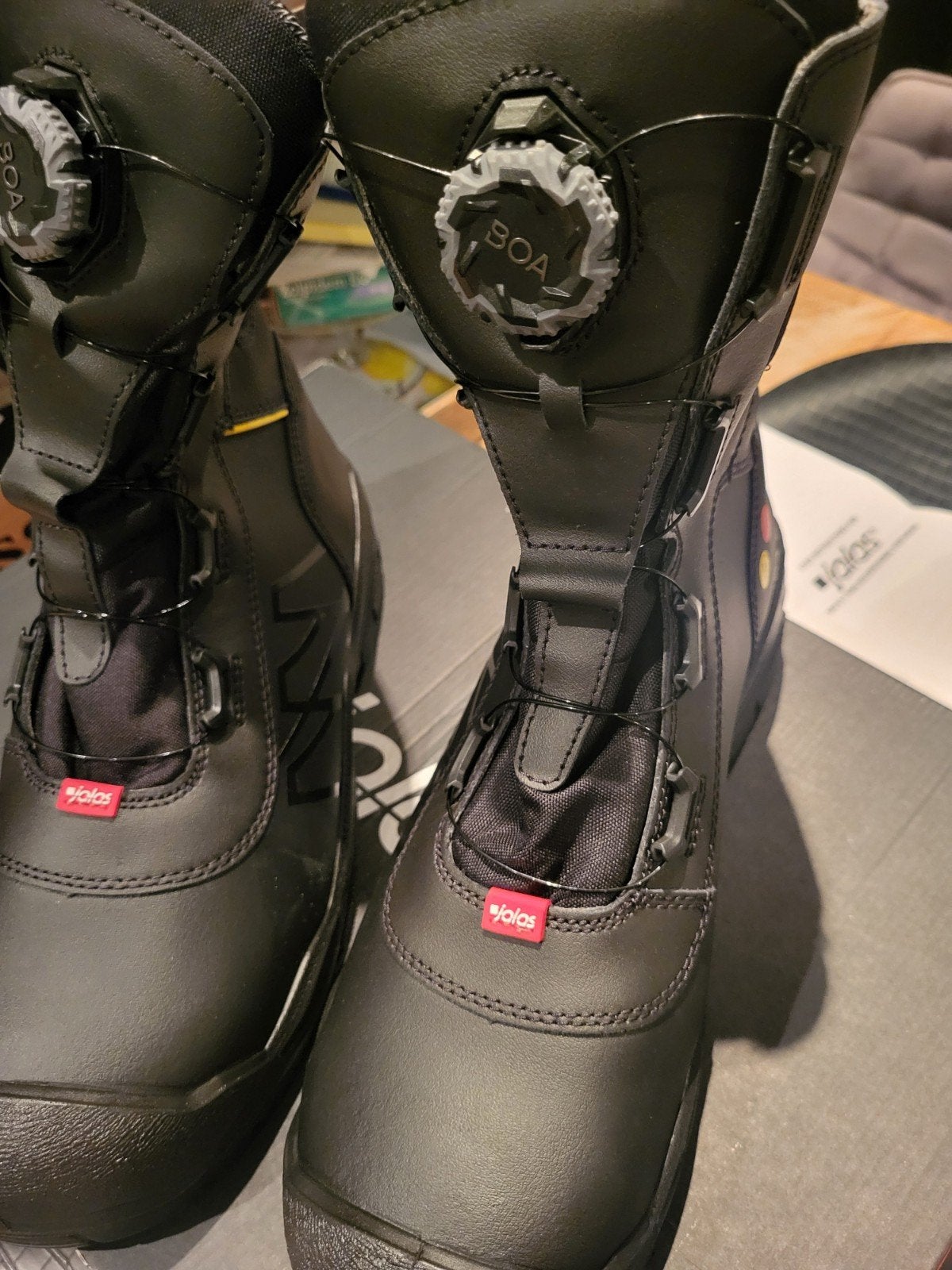 werkschoenen Jalas maat 44 nieuw .
hoger model
model gran pr, Vêtements | Hommes, Chaussures, Neuf, Chaussures de travail, Enlèvement